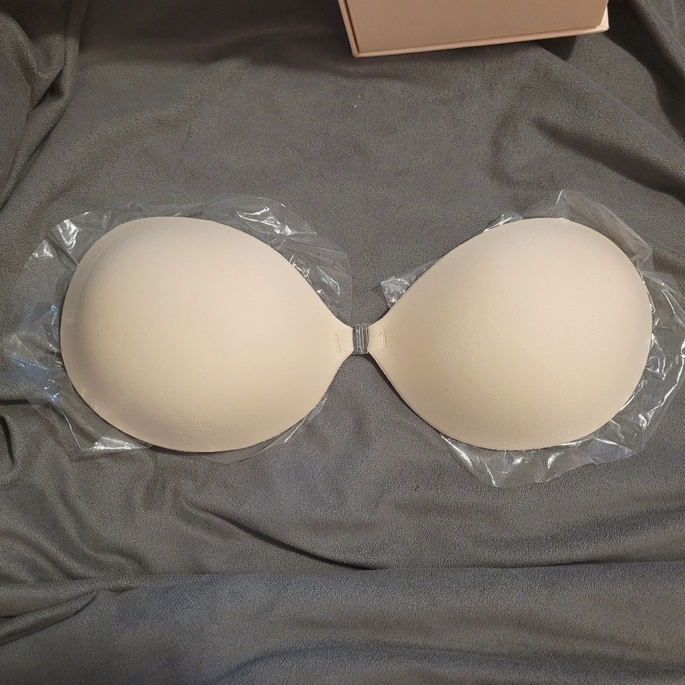 BOOMBA Magic Padded Sticky Bra, Sand, Size F